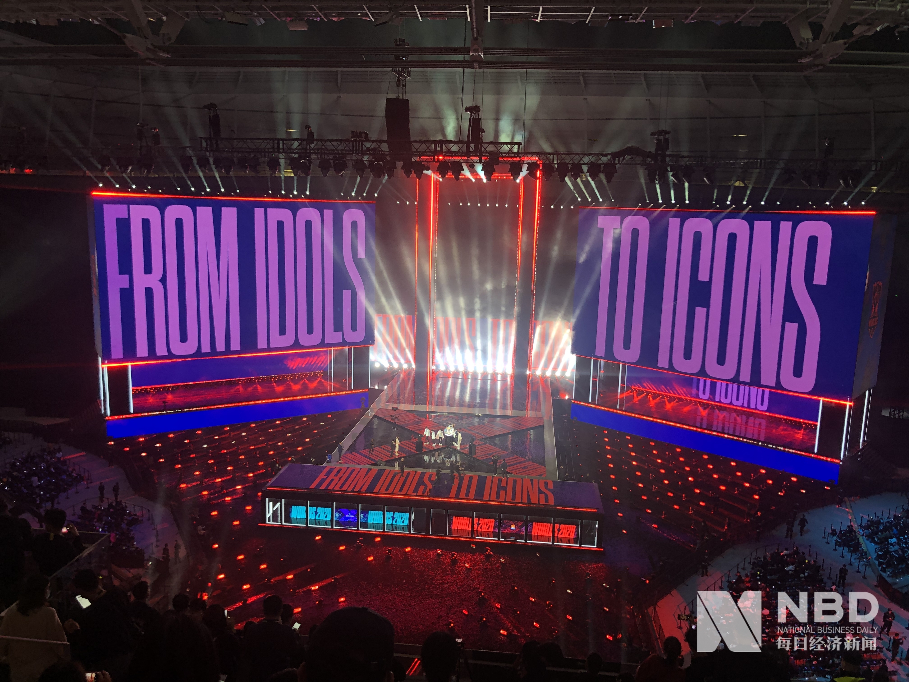 邮报：奥纳纳上周五遭遇左眼结膜炎，对莱斯特城当天上午恢复.