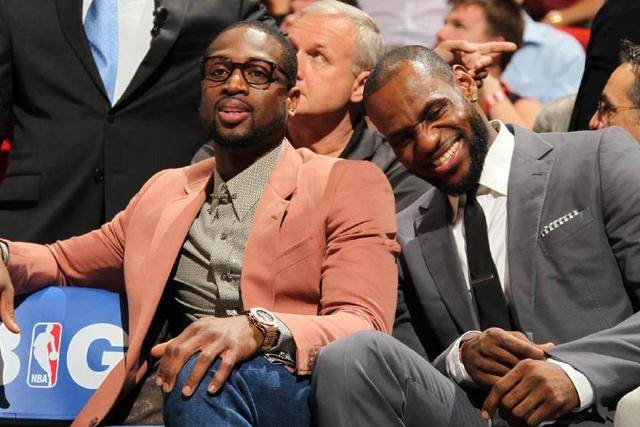 在禁区弧顶 在禁区弧顶